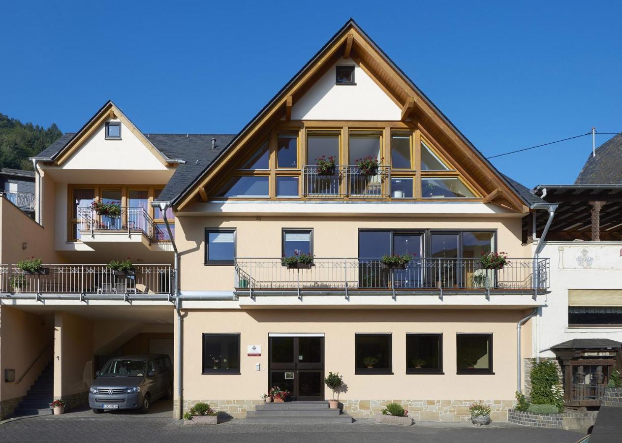 Weingut Eduard Kroth Briedel Ngoại thất bức ảnh
